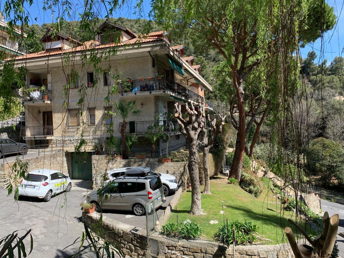 Casetta Dei Ricci Vallecrosia Exterior photo